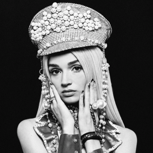 Poppy : Immature Couture